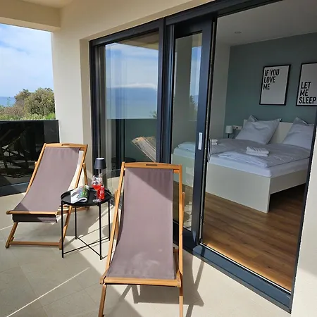 Apartman Laganini 1&3 Podaca